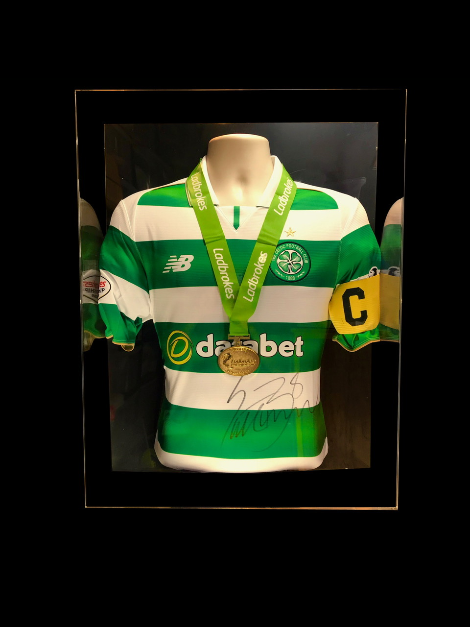 Dembelè's Official Celtic 2016/17 Season Signed Shirt - CharityStars