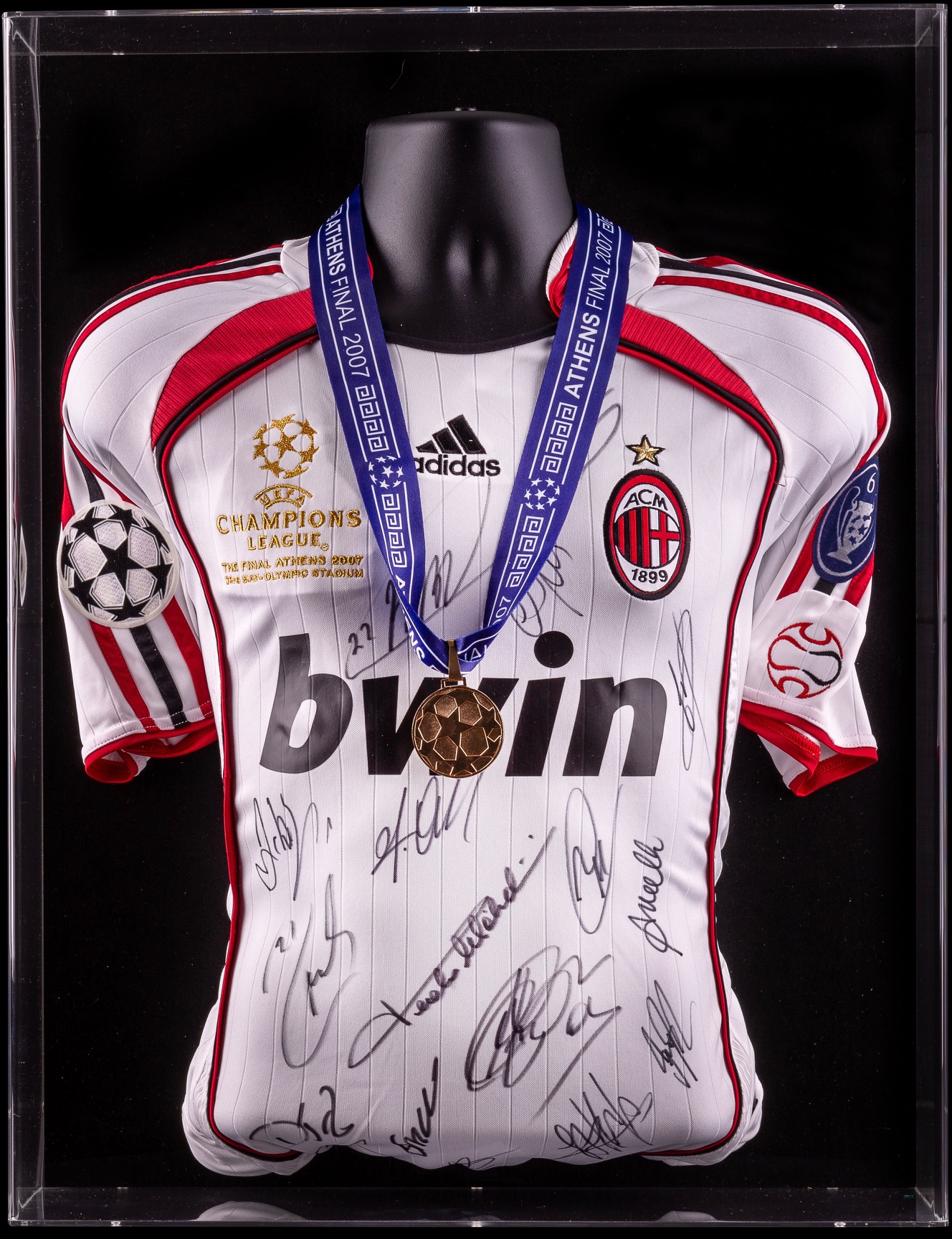 løgner Ondartet tumor Angreb A.C Milan Team Signed Champions League Final Shirt & Medal Display 2007 -  Golden Soccer Signings