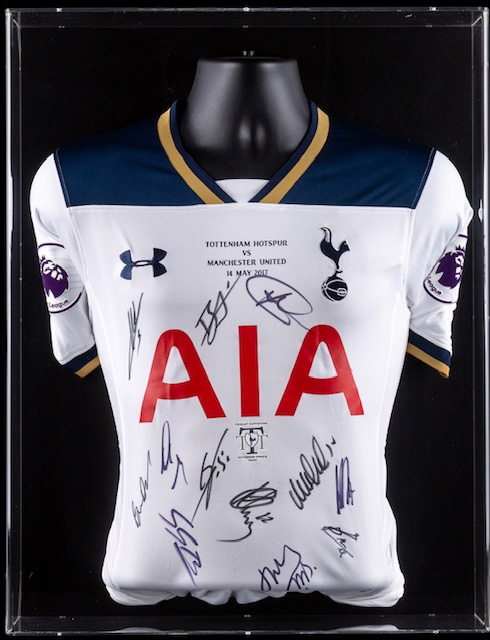 voertuig Optimaal Menda City Tottenham Hotspur Team Signed Finale Shirt Last Game White Hart Lane 2017  Display - Golden Soccer Signings