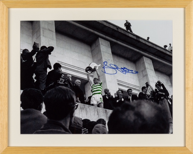 HWC Trading Celtic 1967 European Cup Final Programme Poster The Team Signed  16 x 12 inch Framed Gift Printed Autograph Football Print Photo Picture