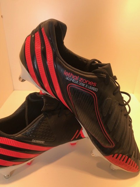 liverpool football boots nike