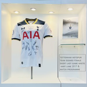 Tottenham Hotspur Team Signed Finale Shirt Last Game White Hart Lane 2017 & Match Programme